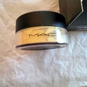 MAC setting powder
